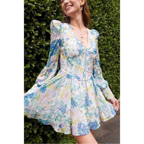 Bardot Dresses & Skirts - BARDOT Zelina Mixed Floral Minidress in Spring Floral Size US 2